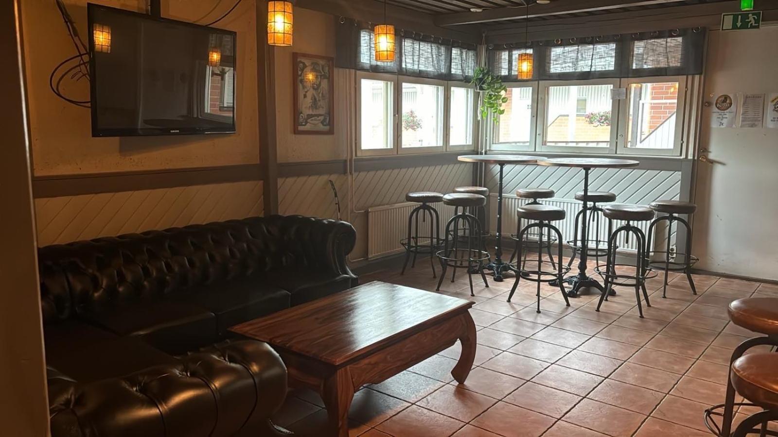 Hotelli Ravintola Tiilikka Rautavaara Esterno foto